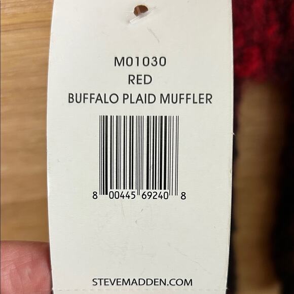 NWT Steve Madden Red Buffalo Plaid Muffler Scarf w/ hand pockets M01030 - Picture 2 of 4